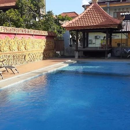 กูตา พาราไดซ์ 777 Hotel เลอกีอัน ภายนอก รูปภาพ